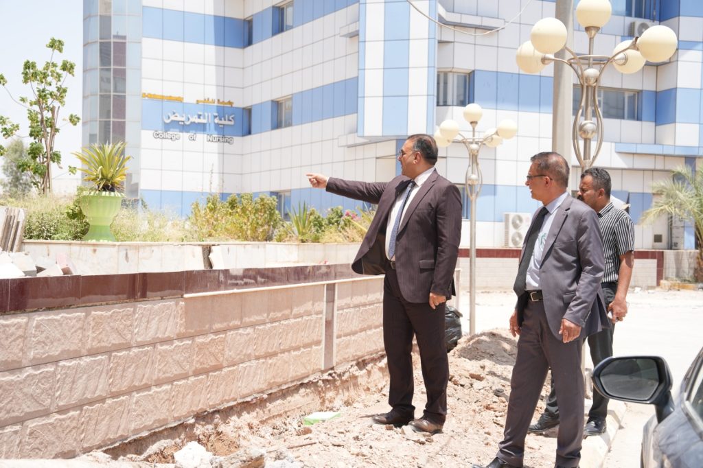 رئيس جامعة المثنى يطلع  على تقدم مشاريع البنى التحتية ويؤكد على الالتزام بالجداول الزمنية والمعايير الجودة